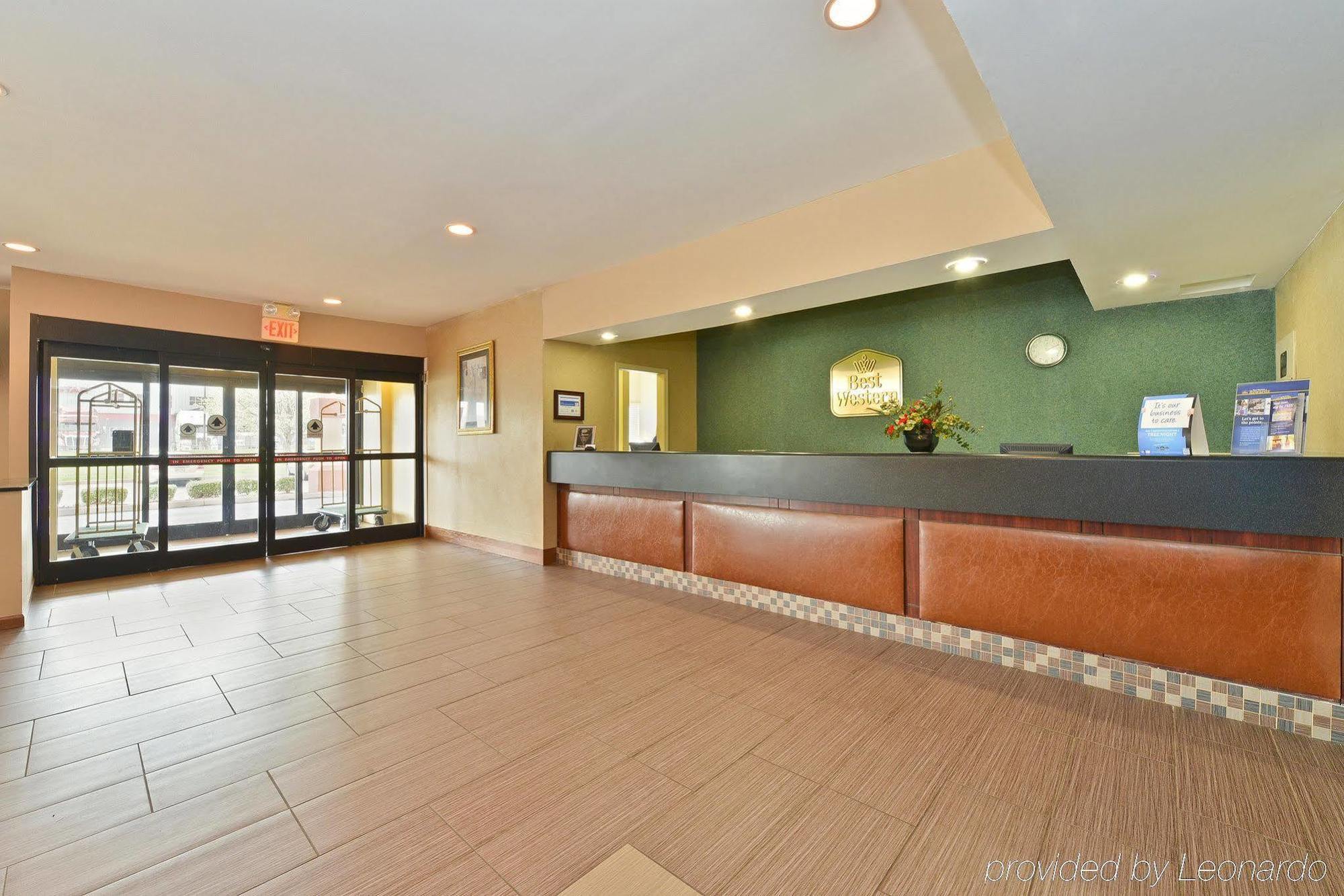 Holiday Inn Express & Suites Evansville North By Ihg Warrenton Extérieur photo
